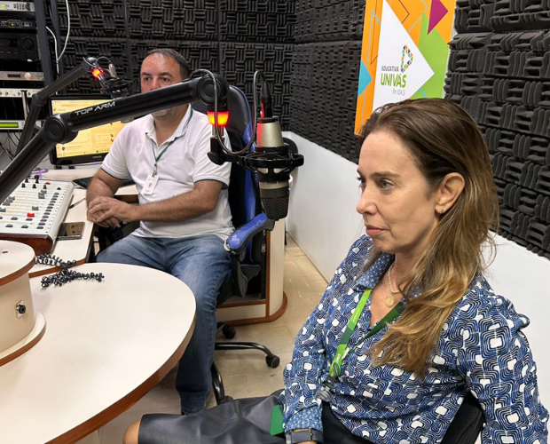 Educativa Univ�s FM divulga lan�amento de cursos da P�s-Gradua��o